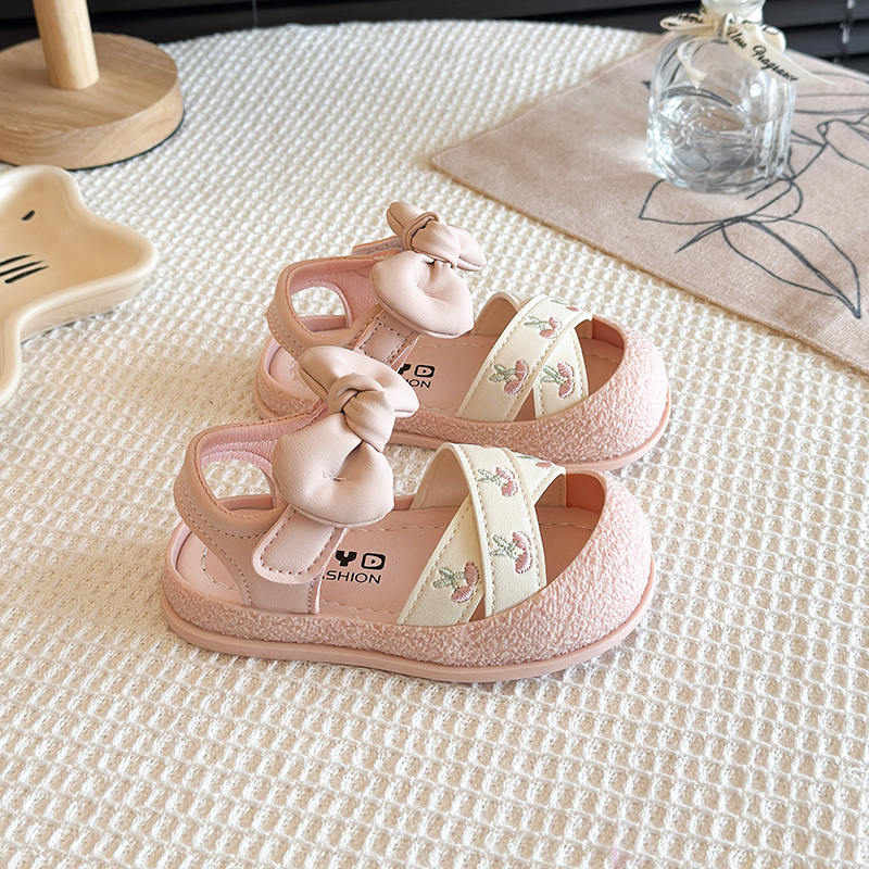 First Walker Kids Toes Capped  - Kids Outdoor Lounge Set avis et prix