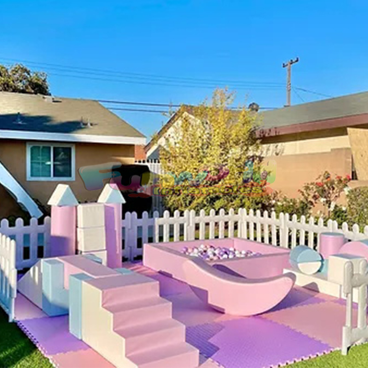 Baby PlaypeIndoor/Outdoor Soft - Kids Outdoor Fence avis et prix